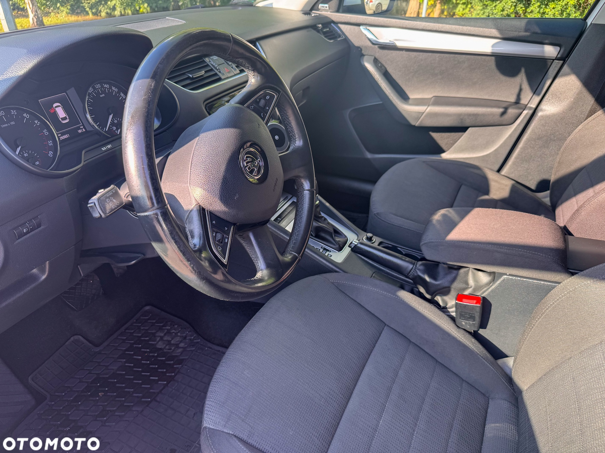 Skoda Octavia 2.0 TDI Ambition DSG - 6
