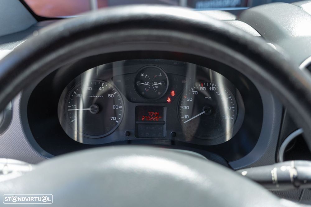 Peugeot Partner 3Lugares 1.6HDi - 13