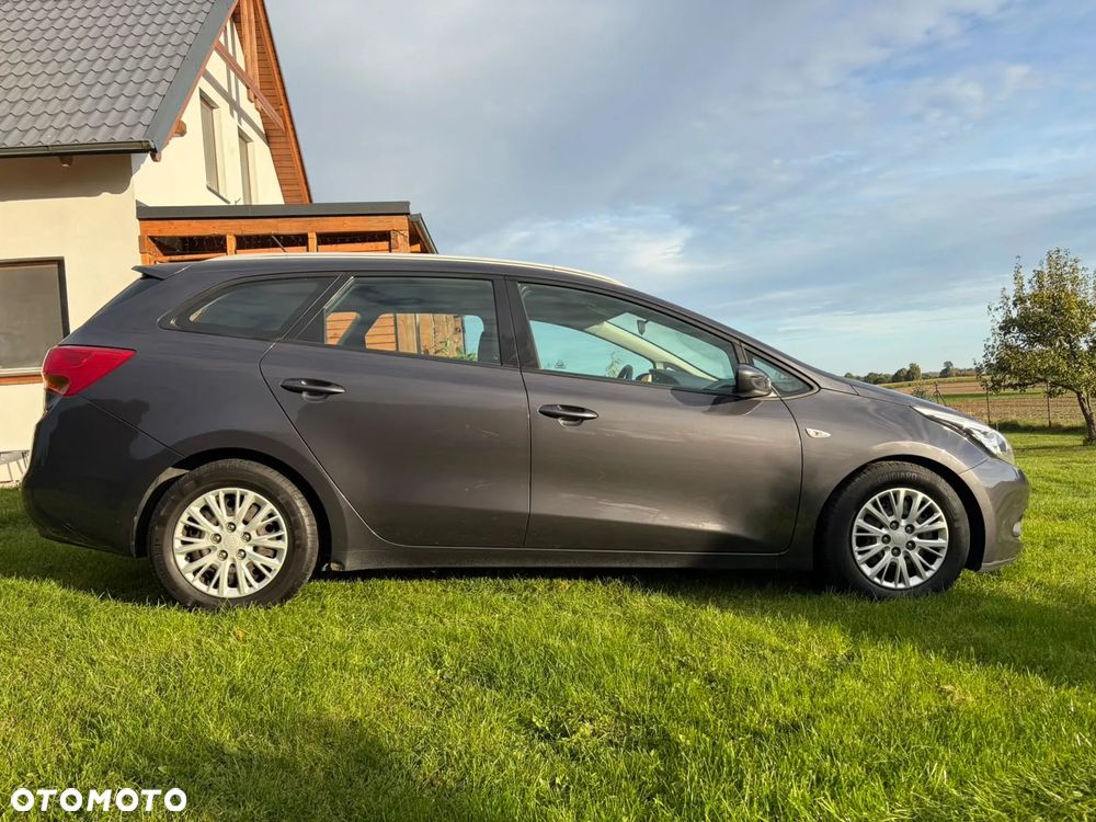 Kia Ceed 1.6 Crdi Comfort + - 5