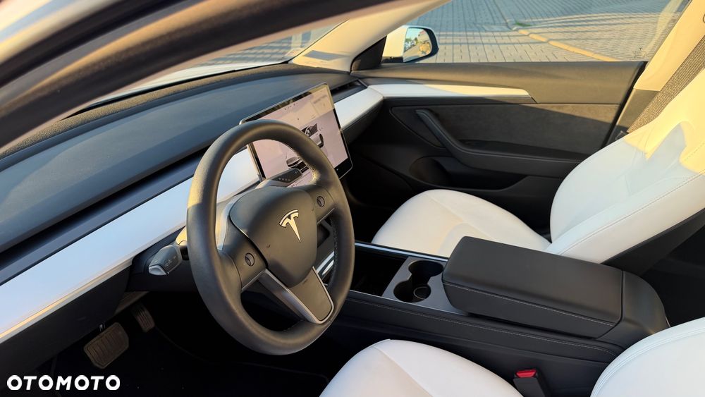 Tesla Model 3 Long Range RWD Premium - 12