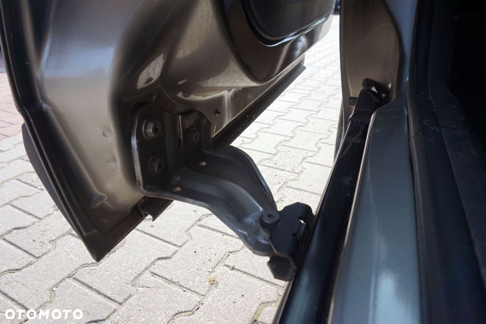 DRZWI TYLNE PRAWE DOKKER LIFT TEHNK 821019921R BEŻOWY DACIA 2017-2021 - 10