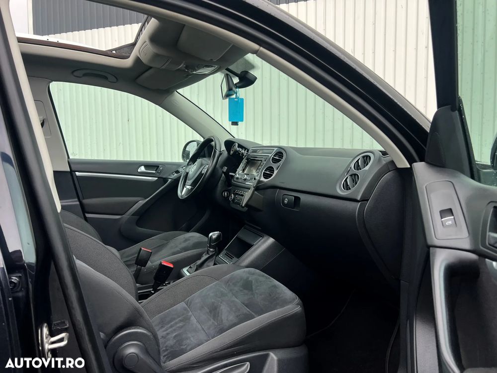 Volkswagen Tiguan 2.0 TDI DPF 4Motion BlueMotion Technology DSG Lounge Sport & Style - 31