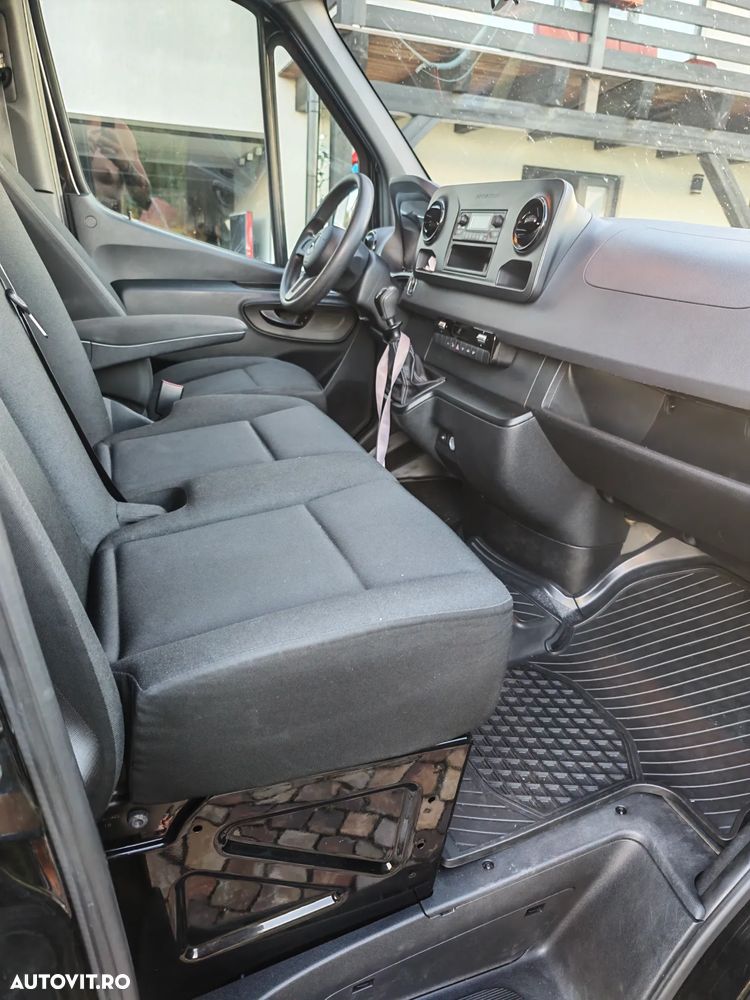 Mercedes-Benz Sprinter - 10
