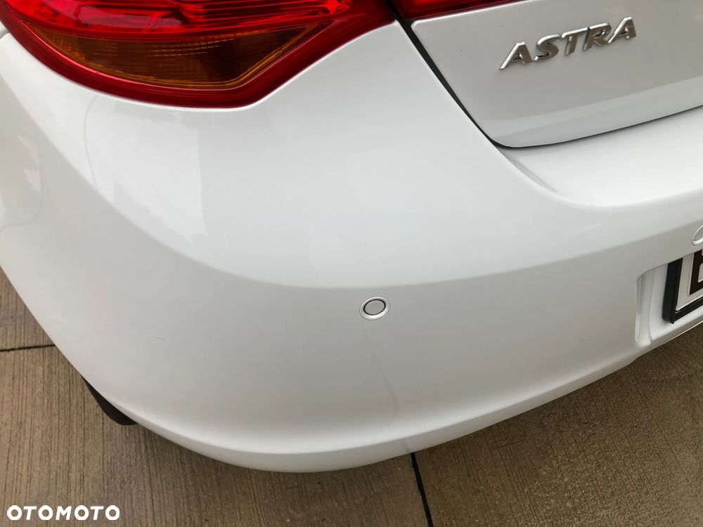 Opel Astra 1.4 Turbo 150 Jahre - 15