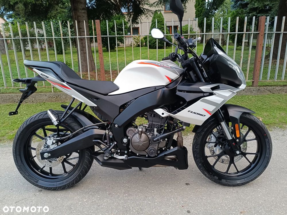 Aprilia Tuono - 11