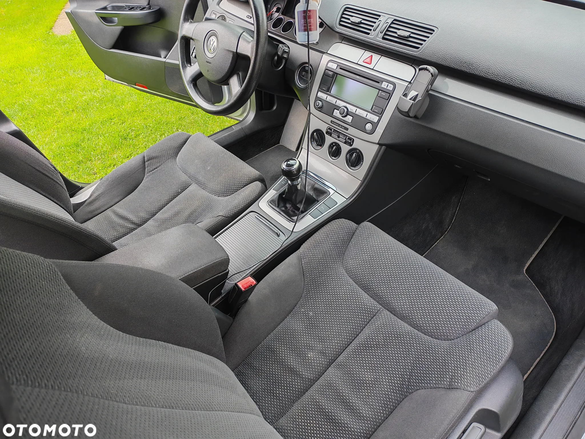 Volkswagen Passat 2.0 TDI Comfortline - 12