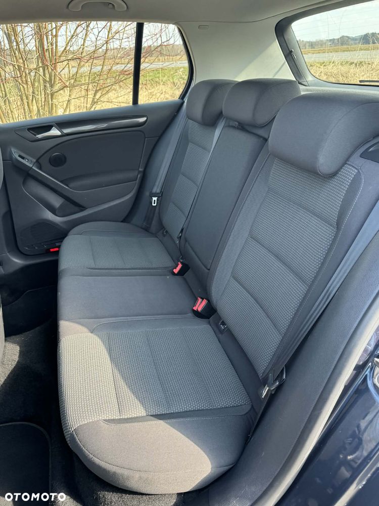 Volkswagen Golf 1.6 TDI DPF Comfortline - 9