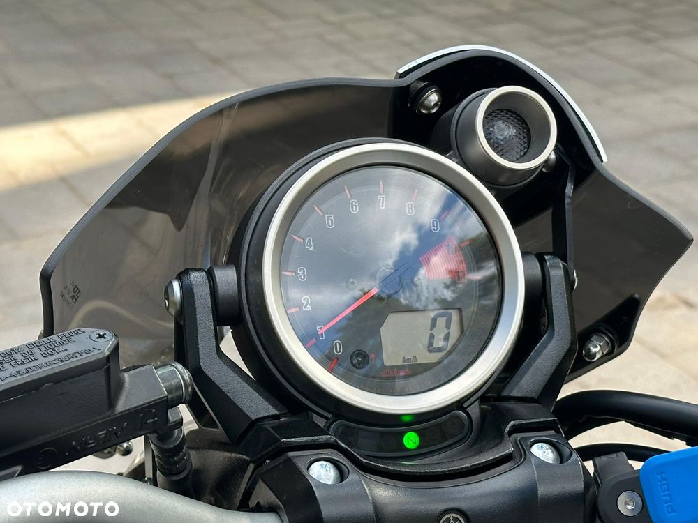 Yamaha V-MAX - 17