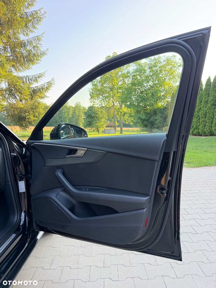 Audi A4 Avant 40 TDI Quattro S Line S tronic - 25