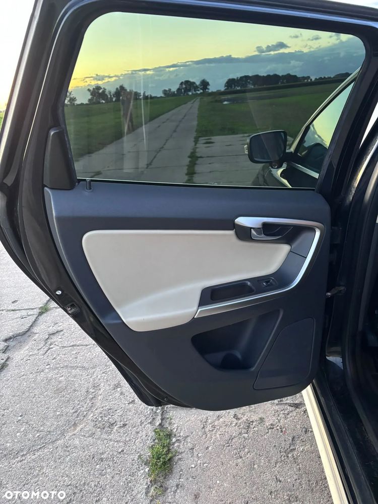 Volvo XC 60 - 10