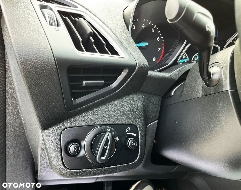 Ford Kuga 1.5 EcoBoost 2x4 ST-Line - 39