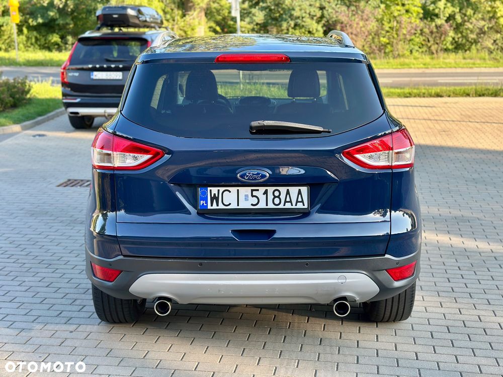 Ford Kuga 2.0 TDCi 2x4 Titanium - 10