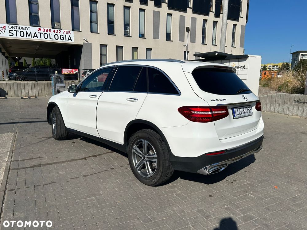 Mercedes-Benz GLC - 24