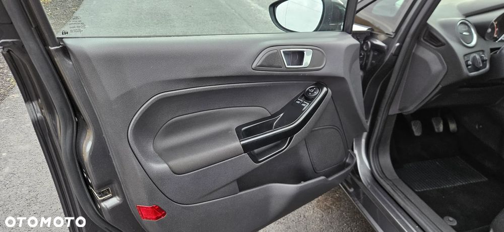 Ford Fiesta 1.25 Silver X (Ambiente) EU6 - 10