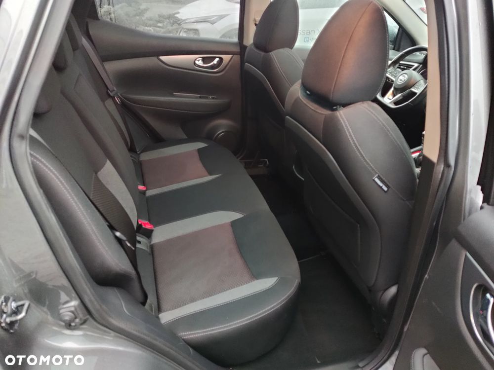 Nissan Qashqai 1.3 DIG-T N-Connecta - 16