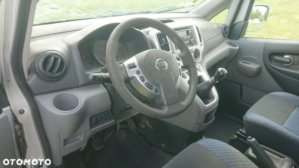 Nissan NV200 - 35