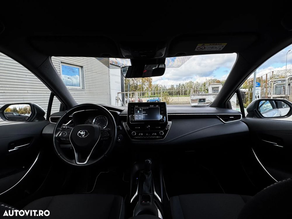Toyota Corolla 1.8 HSD Dynamic - 16