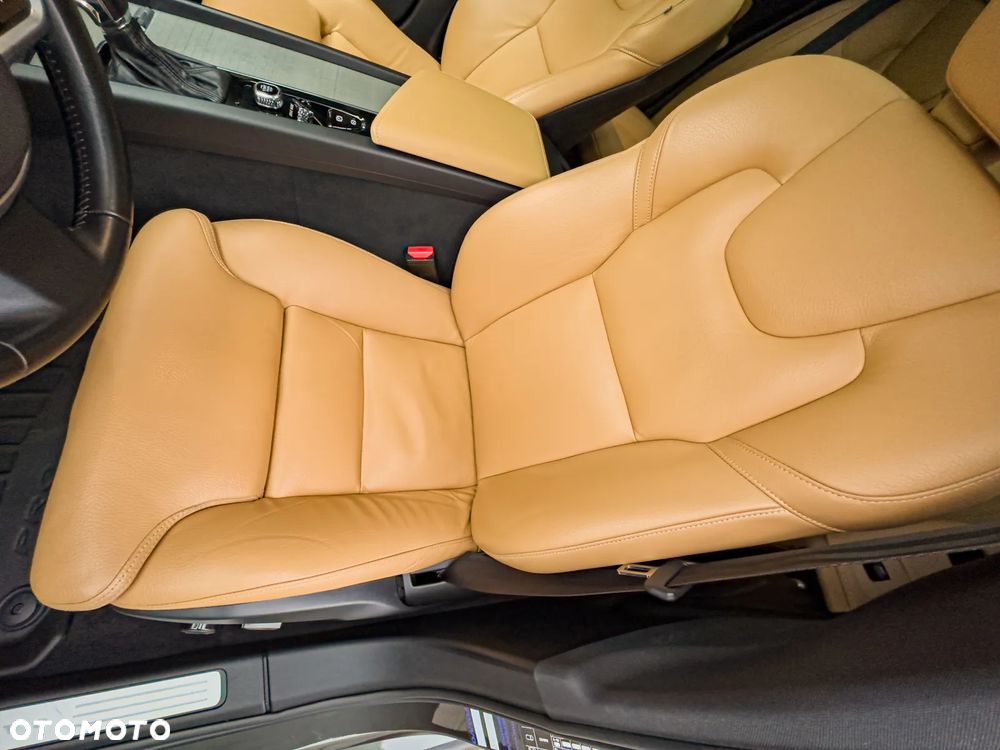 Volvo V60 D4 Geartronic Inscription - 11