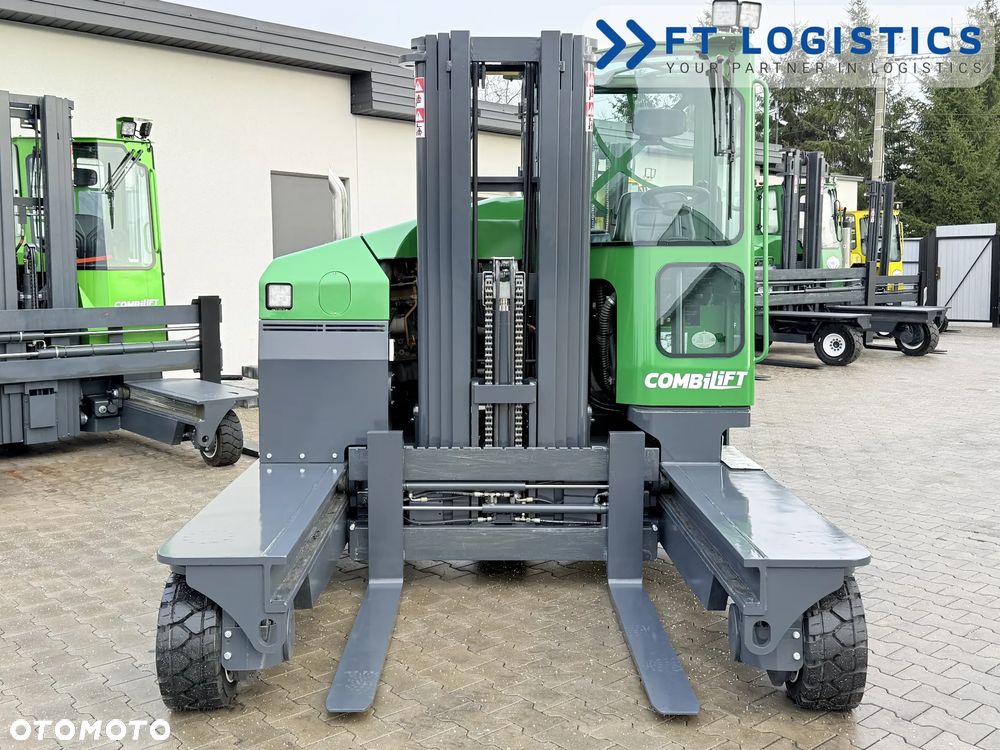 Combilift WÓZEK CZTEROKIERUNKOWY - WIELOKIERUNKOWY | COMBILIFT C4500 | DIESEL | TRIPLEX 4900MM | POZYCJONER WIDEŁ | PEŁNA KABINA | WOLNY SKOK | STAN IDEALNY | Szeroka oferta wózków czterokierunkowych i bocznych, dopasowanych do różnorodnych potrzeb i zastosowań - 4