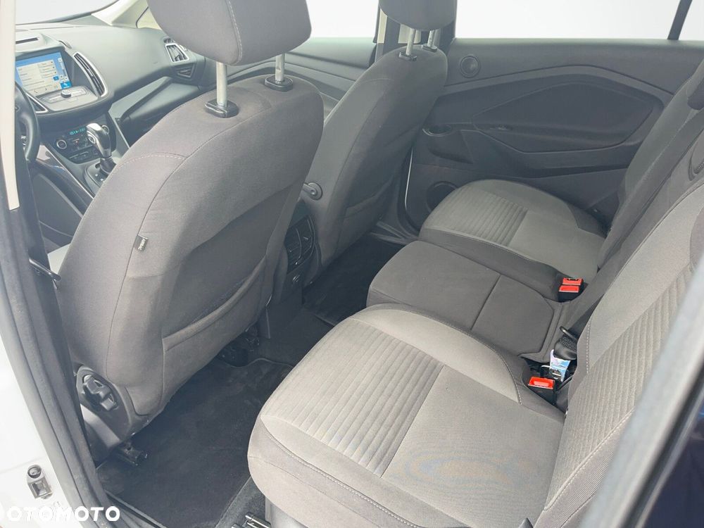 Ford Grand C-MAX - 11