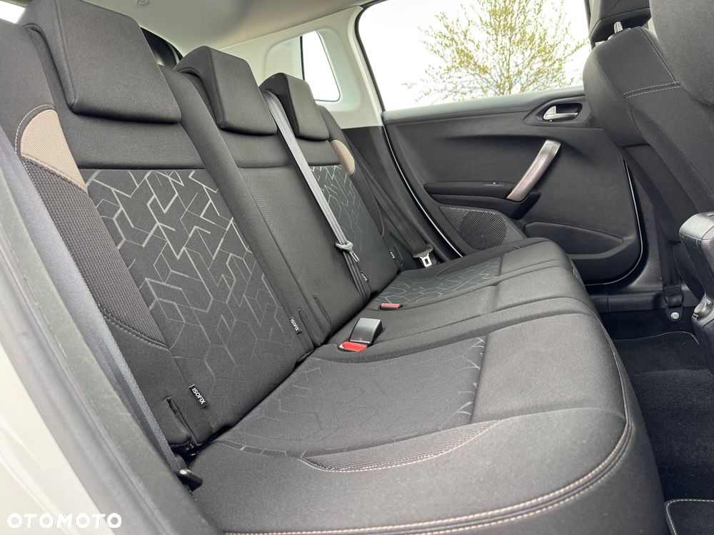 Peugeot 2008 e-HDi FAP 115 STOP & START Business-Line - 6
