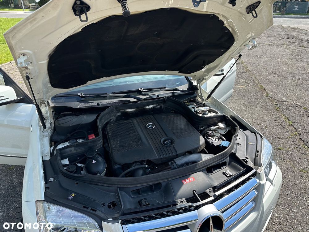 Mercedes-Benz GLK - 36