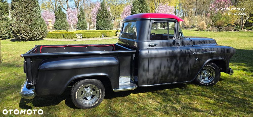 Chevrolet Apache - 14