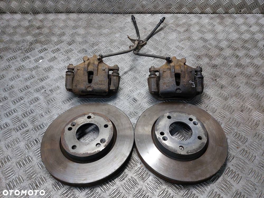 TARCZE HAMULCOWE PRZÓD + ZACISKI HYUNDAI I30 I 1.6 CRDI - 1