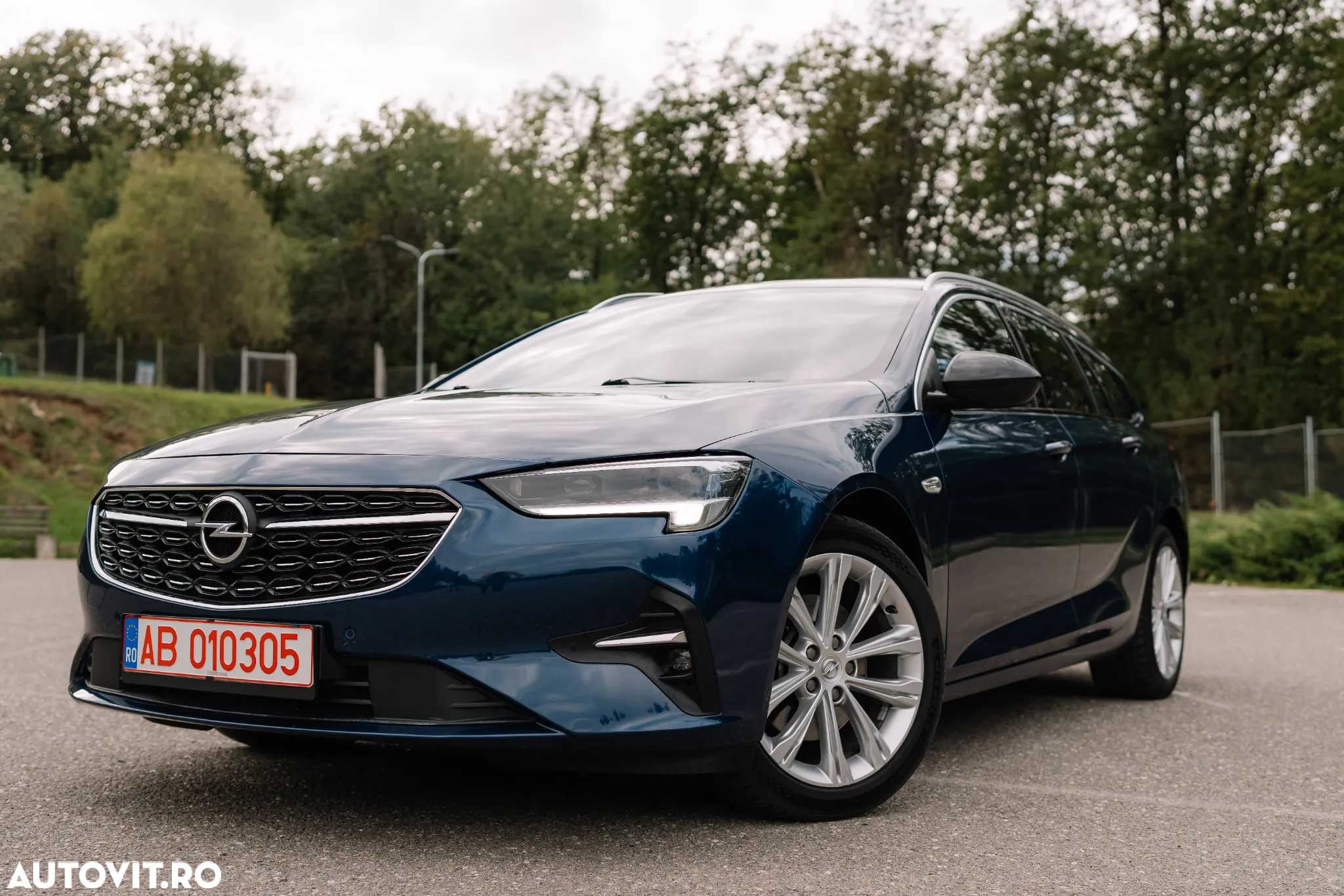 Opel Insignia Sport Tourer 2.0 Start/Stop Aut. 4X4 Elegance - 31