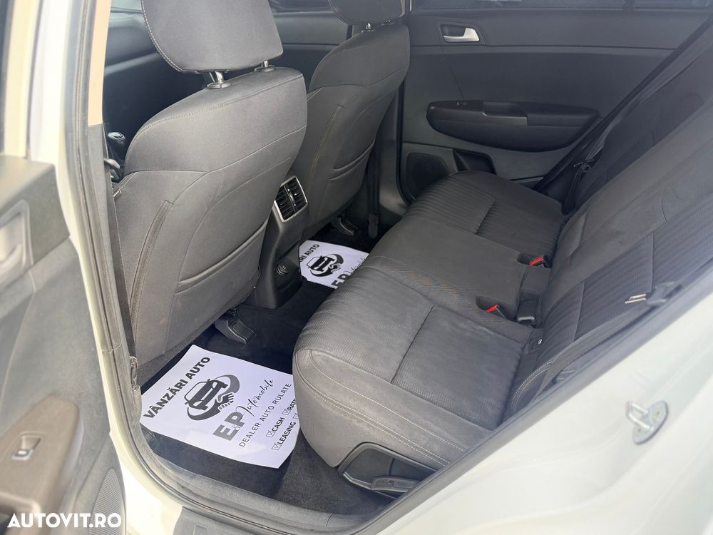 Kia Sportage 1.7 CRDI 2WD ISG Spirit - 16