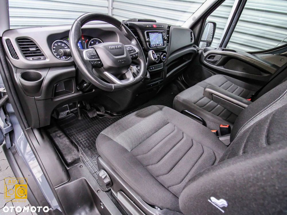 Iveco DAILY 35S18 FURGON MAX + 3,0D + AUTOMAT - 11