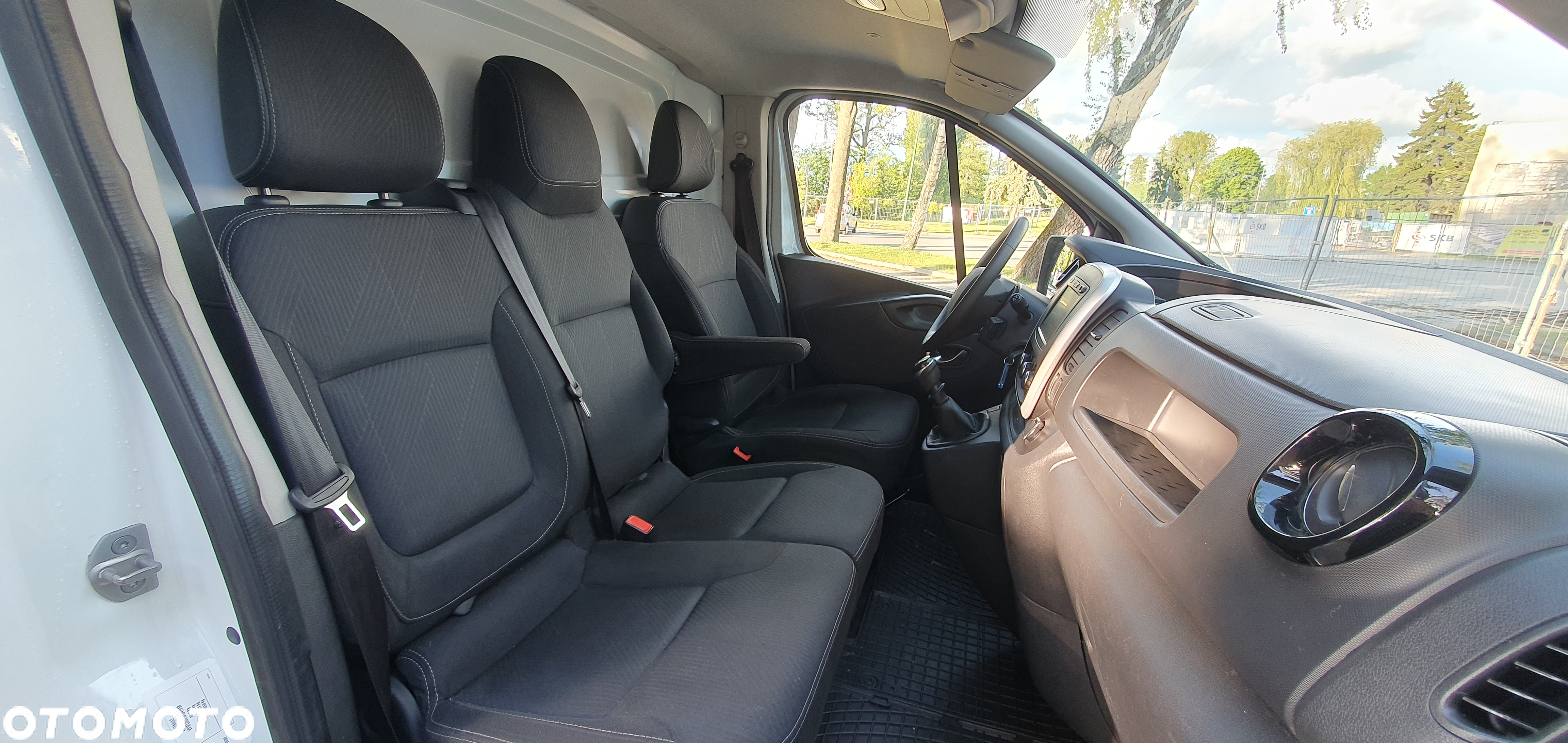 Renault Trafic - 22