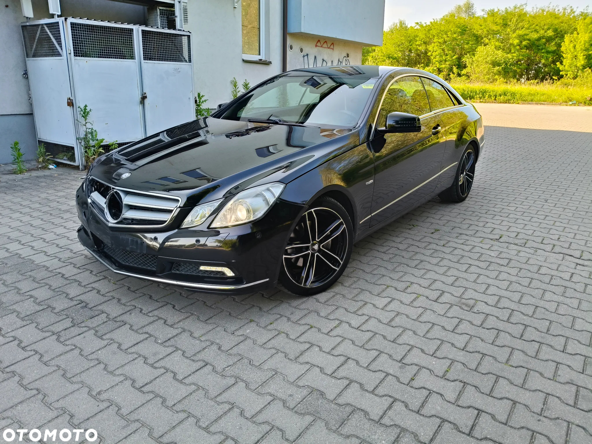 Mercedes-Benz Klasa E 220 CDI Coupe 7G-TRONIC - 13