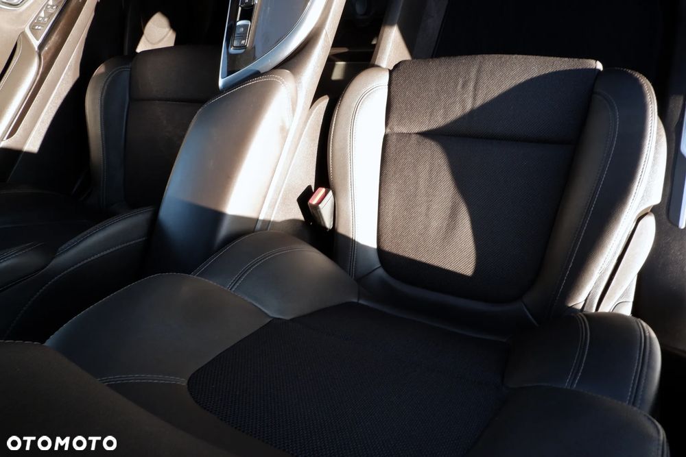 Renault Espace 1.6 dCi Energy SL Techno EDC 7 os - 25