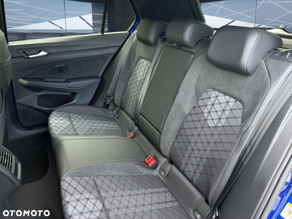 Volkswagen Golf - 7