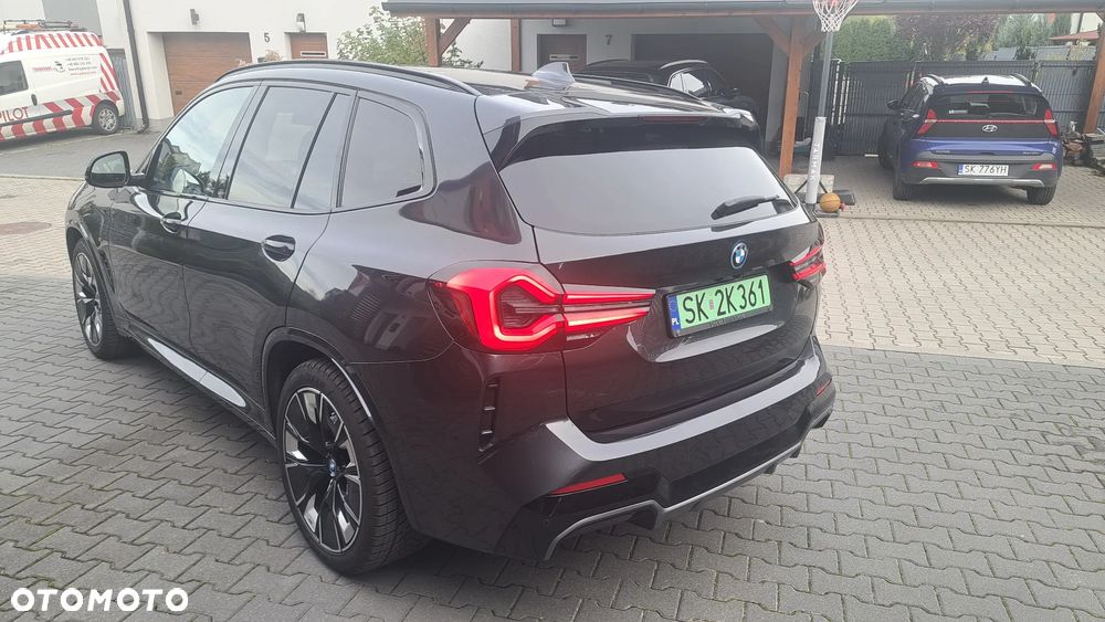 BMW iX3 - 5