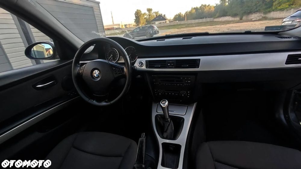 BMW Seria 3 - 11
