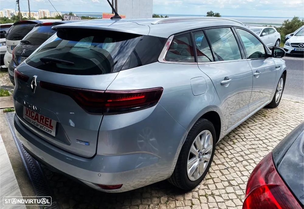 Renault Mégane Sport Tourer E-TECH Plug-in 160 INTENS - 4