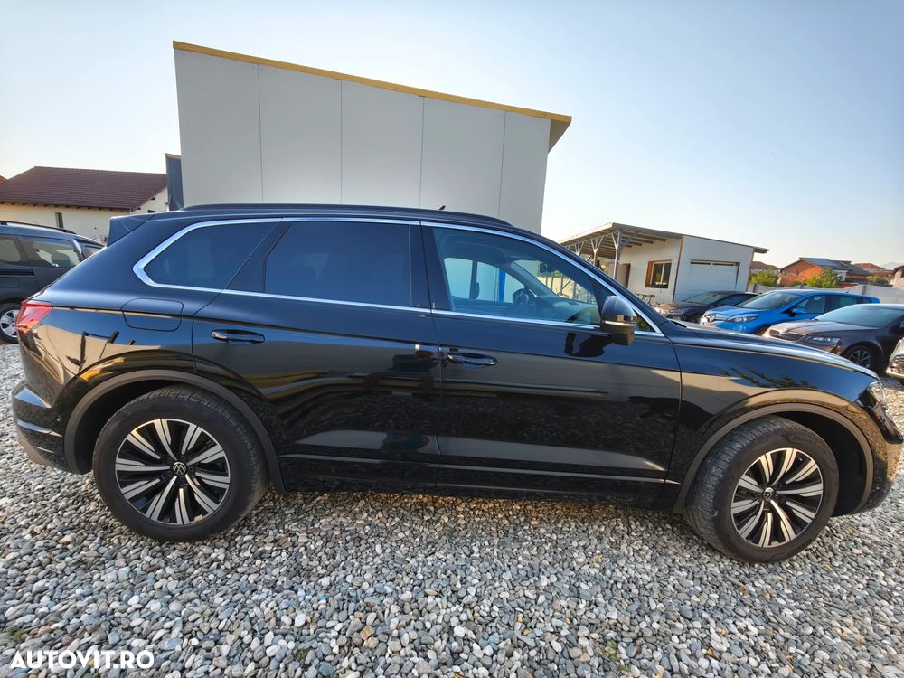 Volkswagen Touareg V6 TDI 4MOTION Elegance - 11