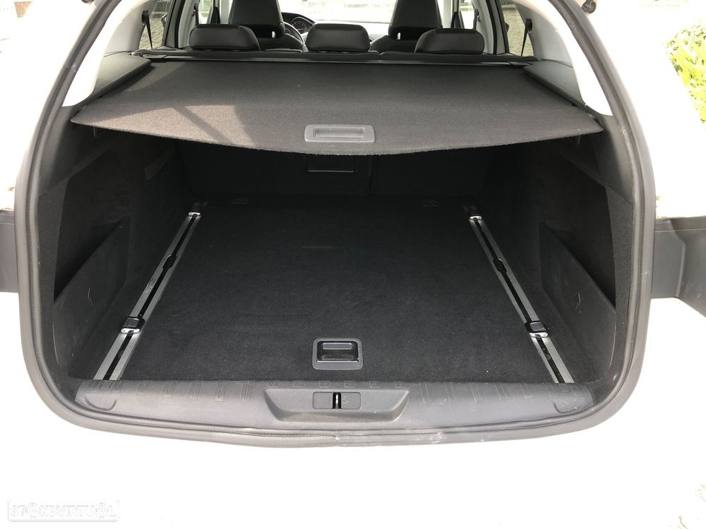 Peugeot 308 SW e-HDi 115 Stop & Start Allure - 8