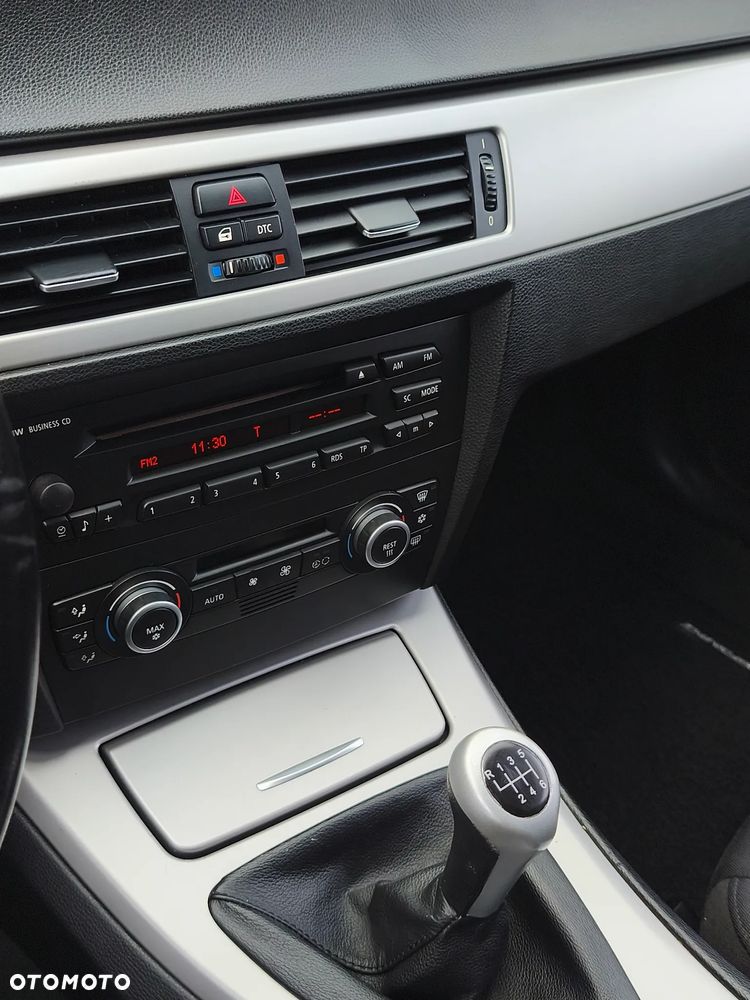 BMW Seria 3 - 32