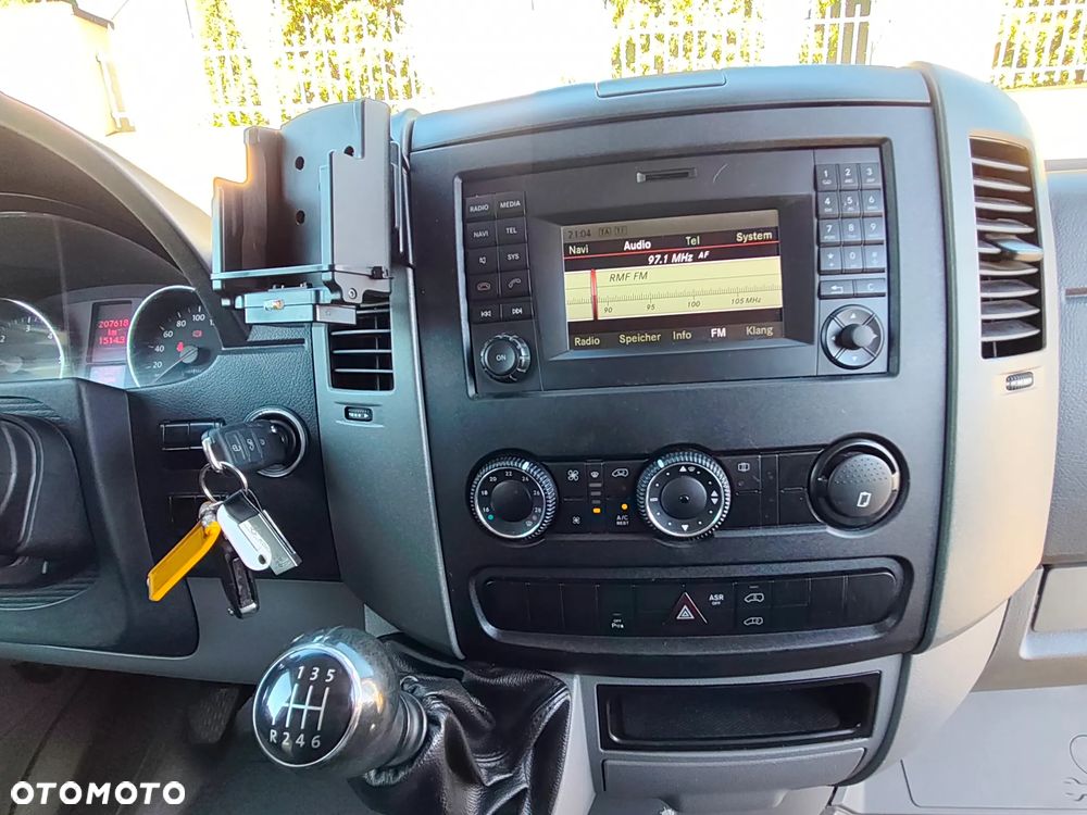 Volkswagen CRAFTER - 23