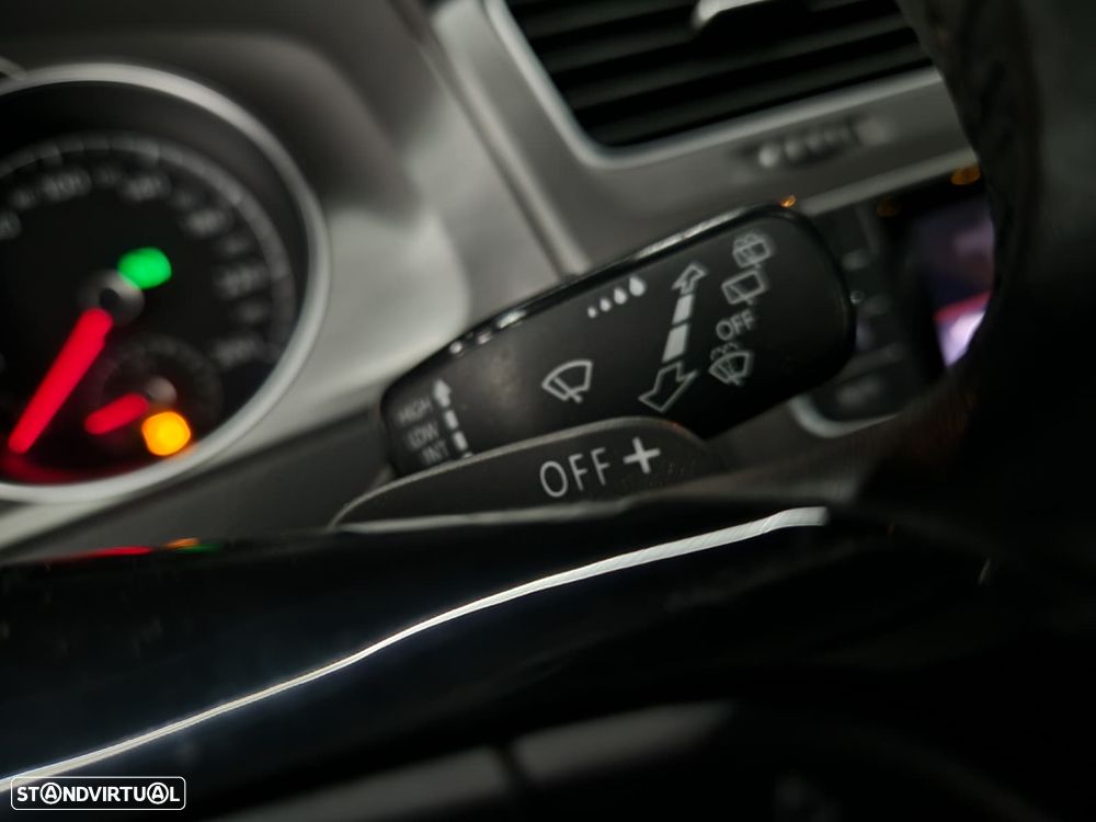 VW Golf 1.6 TDi Confortline DSG - 9