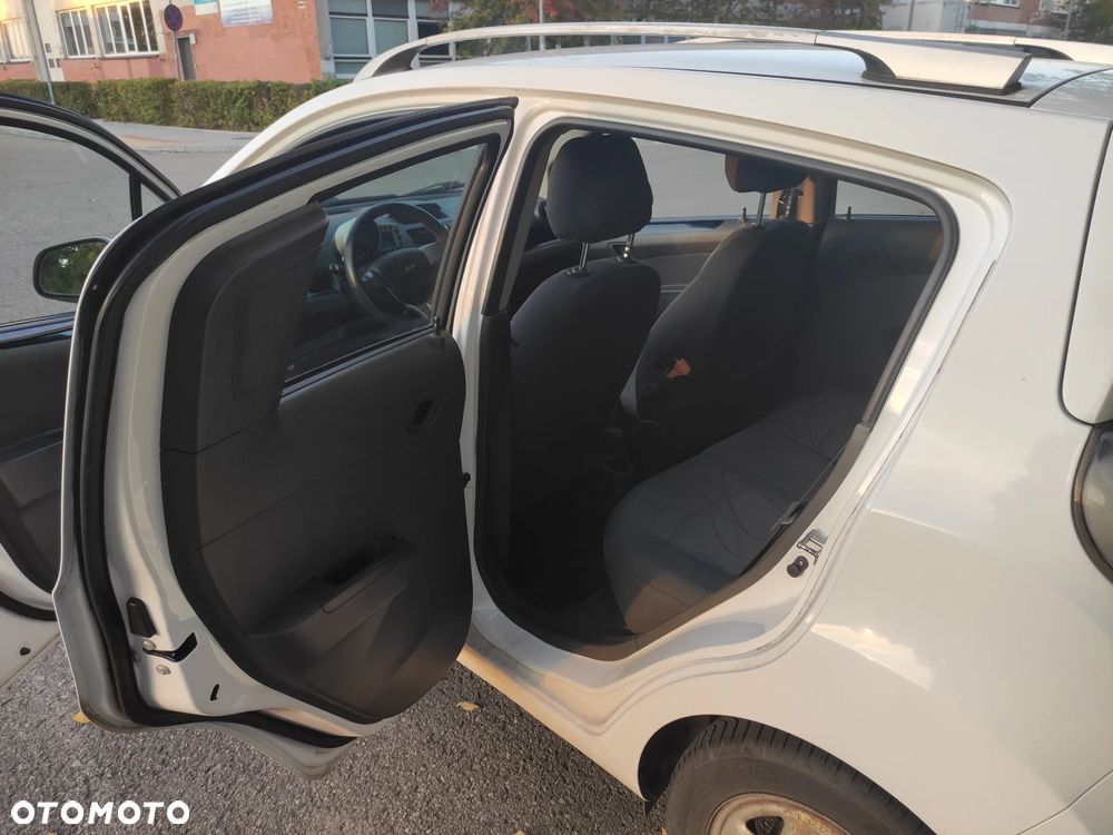 Chevrolet Spark - 6