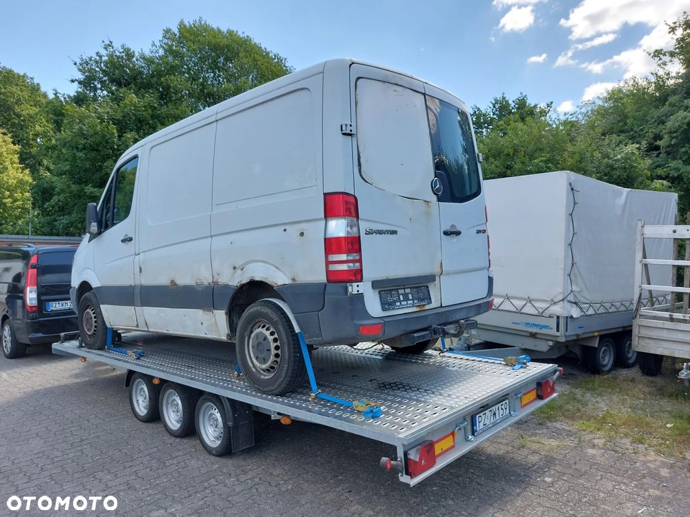Mercedes-Benz Sprinter - 3