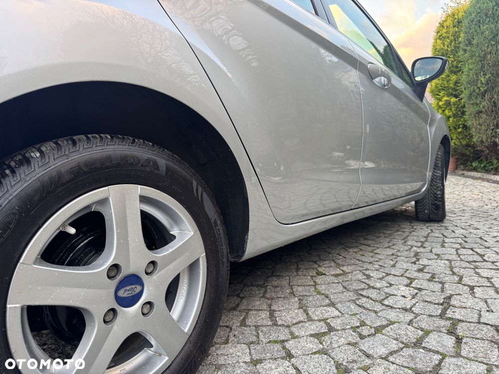 Ford Fiesta 1.25 Champions Edition - 12