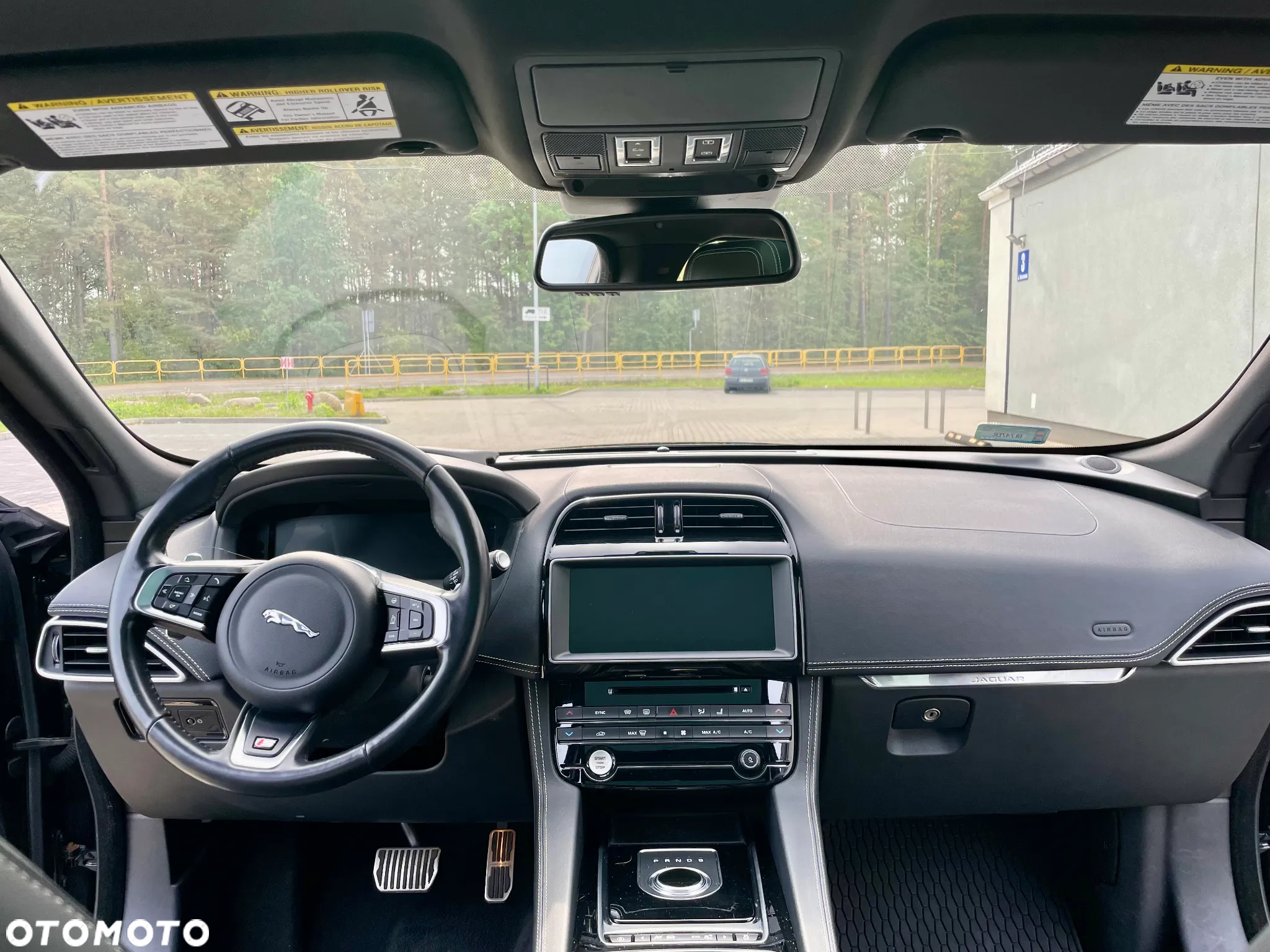 Jaguar F-Pace S AWD - 21
