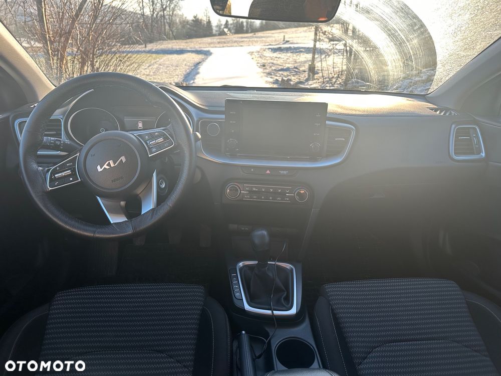 Kia Ceed 1.5 T-GDI M - 16