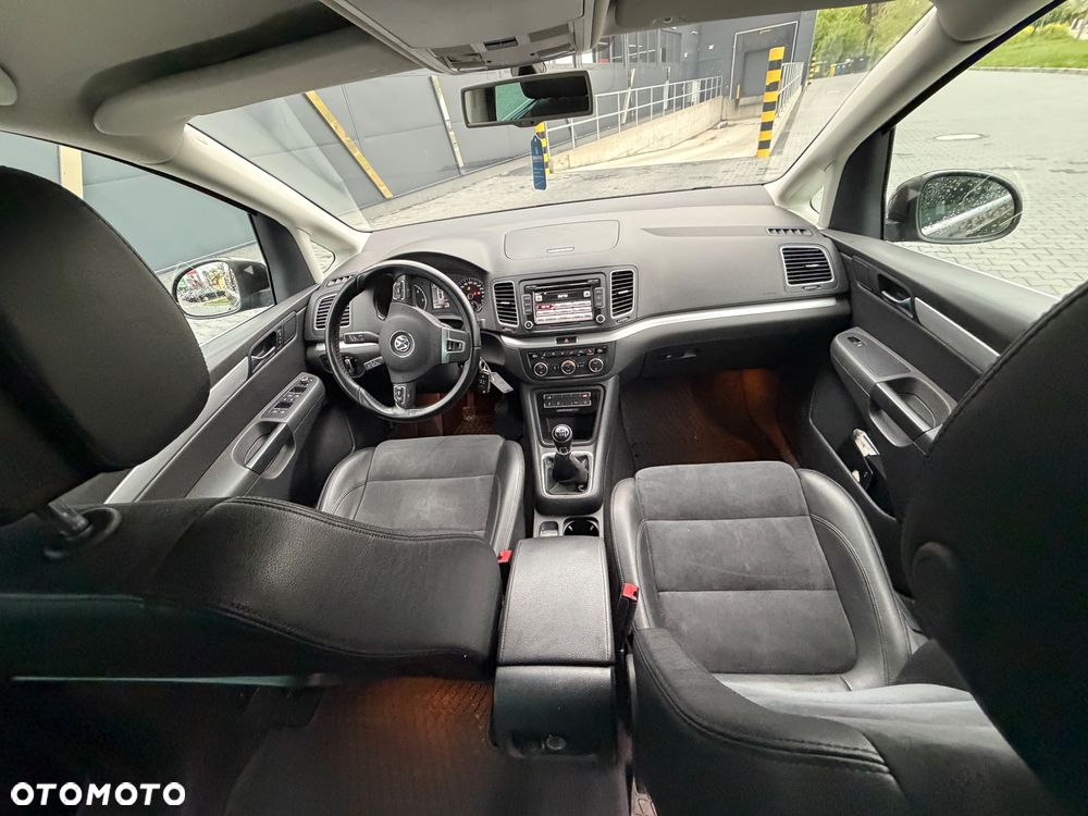 Volkswagen Sharan 2.0 TDI 4MOTION Blue Motion Style - 36