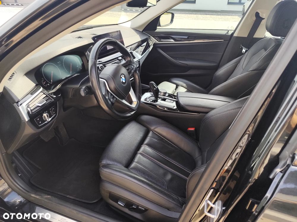 BMW Seria 5 520d Sport Line sport - 21